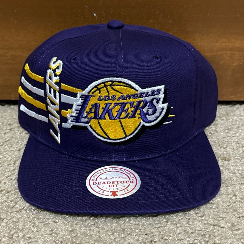 Mitchell & Ness Los Angeles Lakers Retro Bolt Deadstock Adjustable Snapback Hat